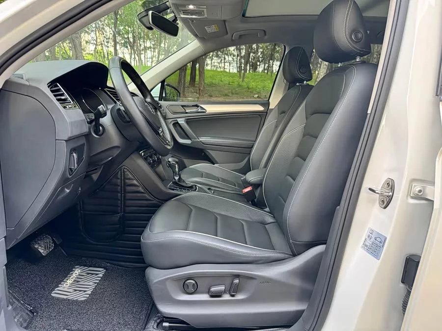 Volkswagen Tiguan L