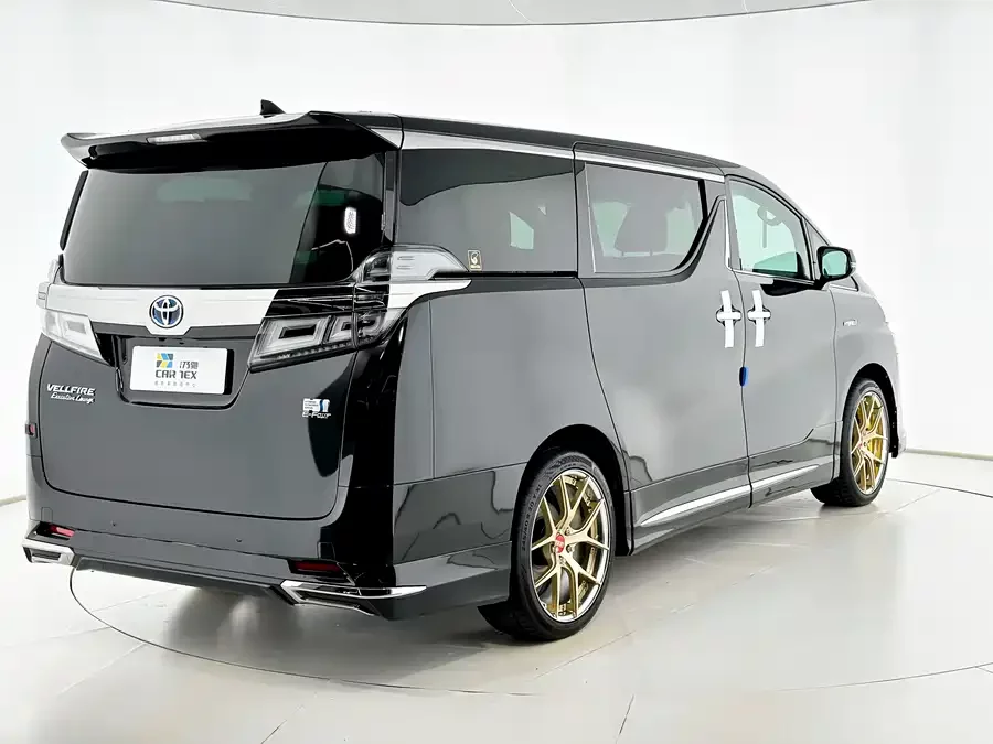 Toyota Crown Vellfire