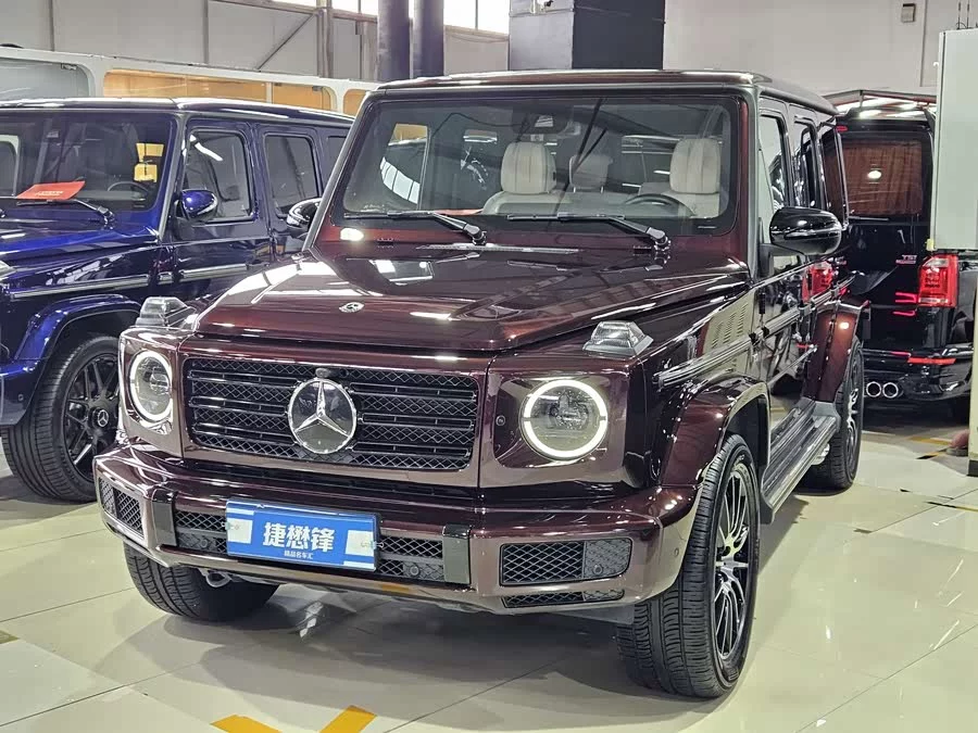 Mercedes Benz G-rated