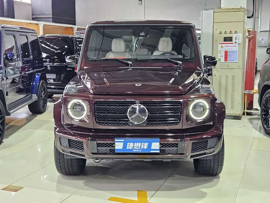 Mercedes Benz G-rated