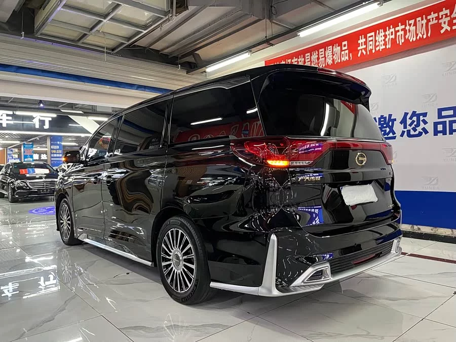 GAC Trumpchi M8