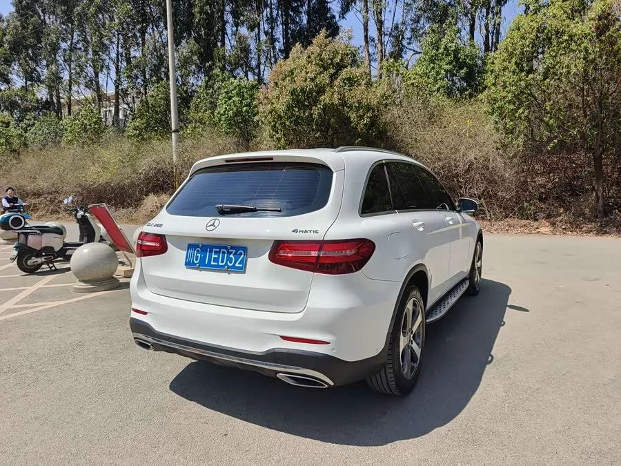 Mercedes Benz GLC