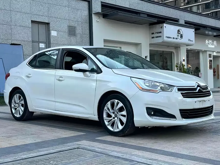 Citroën C4L