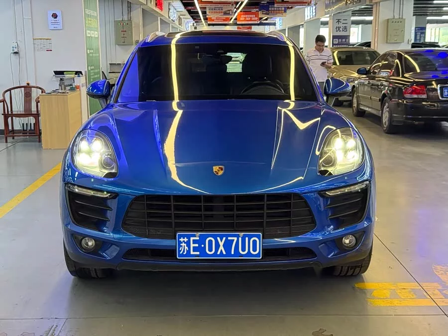 Porsche Macan