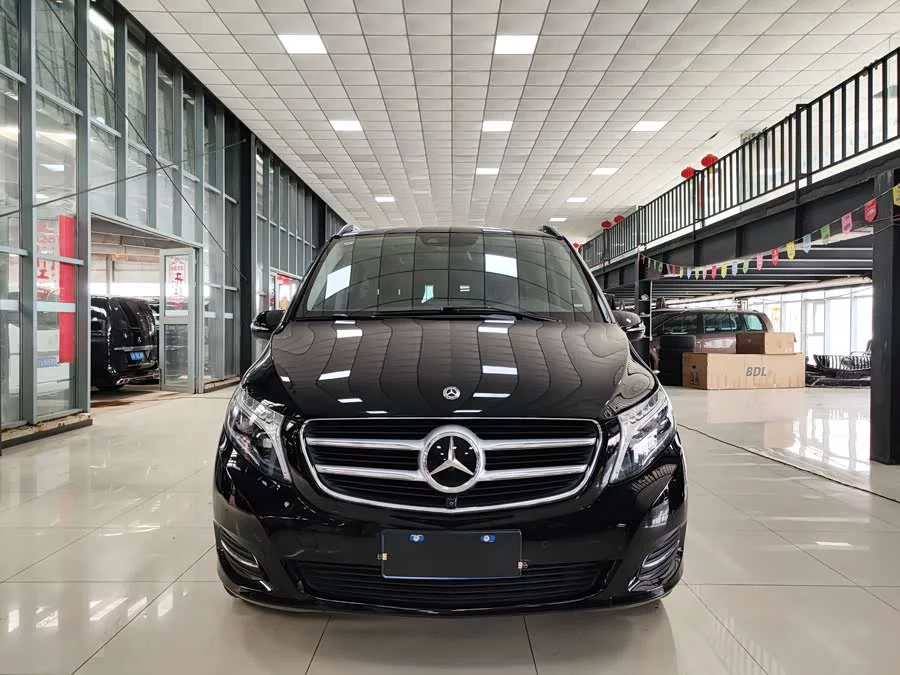 Mercedes Benz Class V