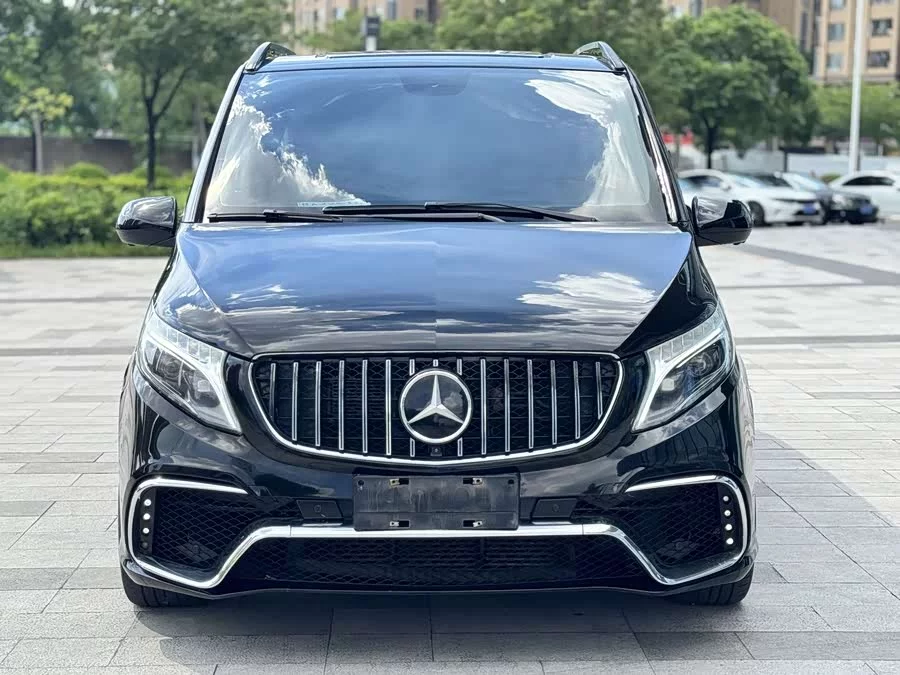 Mercedes Benz Vito