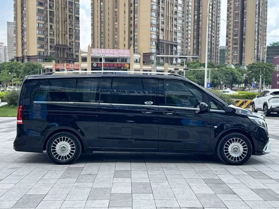 Mercedes Benz Vito