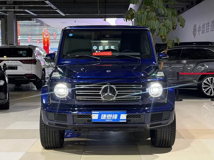 Mercedes Benz G-rated