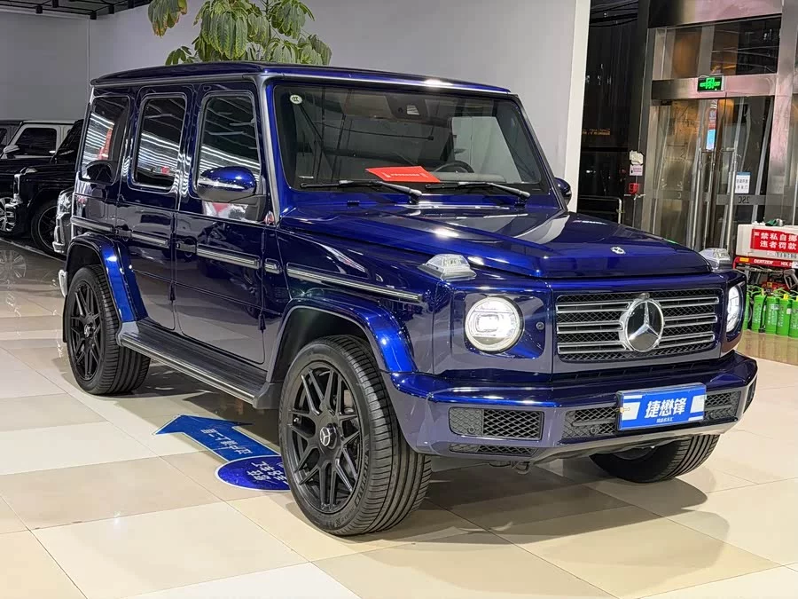 Mercedes Benz G-rated