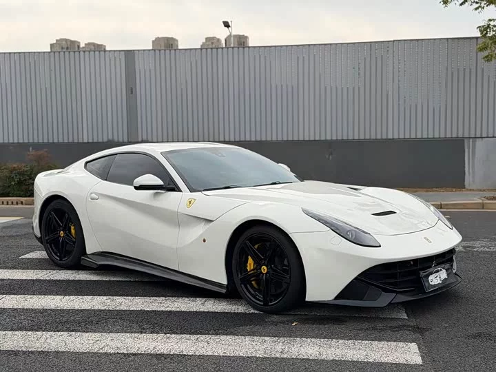 ferrari F12berlinetta