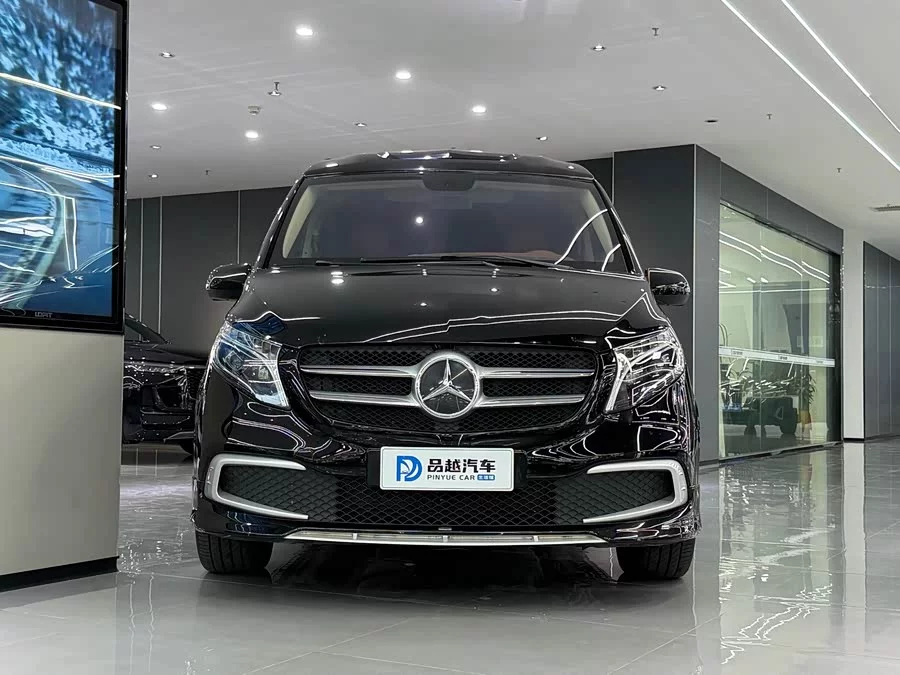 Mercedes Benz Vito