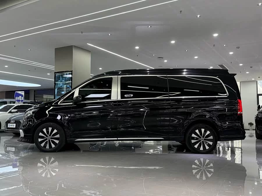 Mercedes Benz Vito