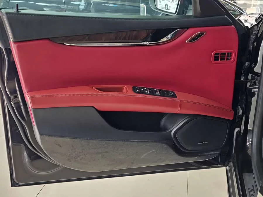 Maserati President