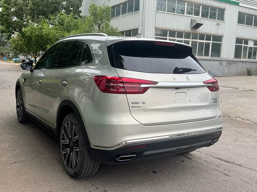 Hongqi HS5