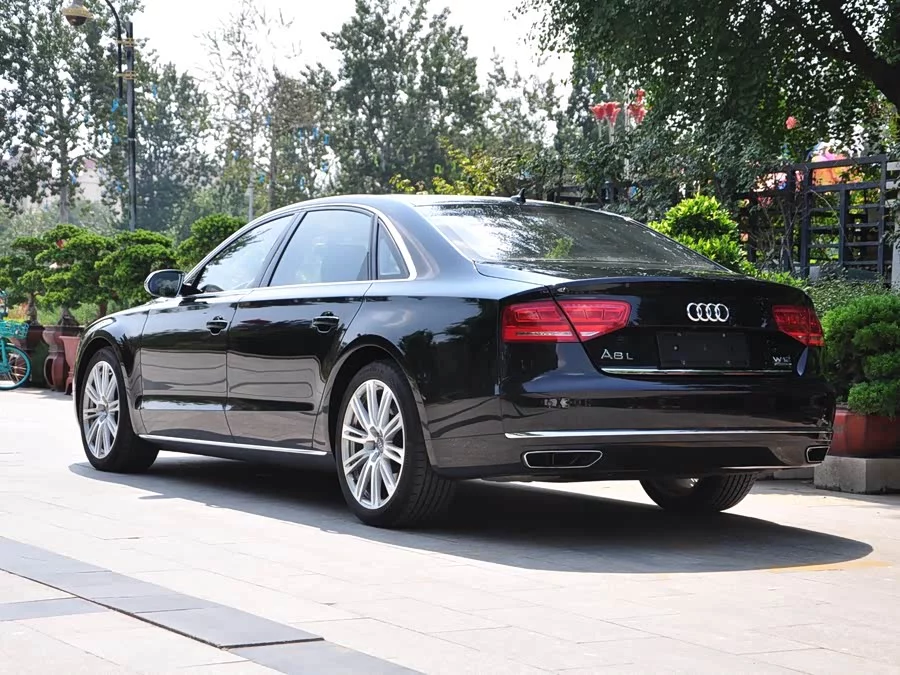 Audi A8