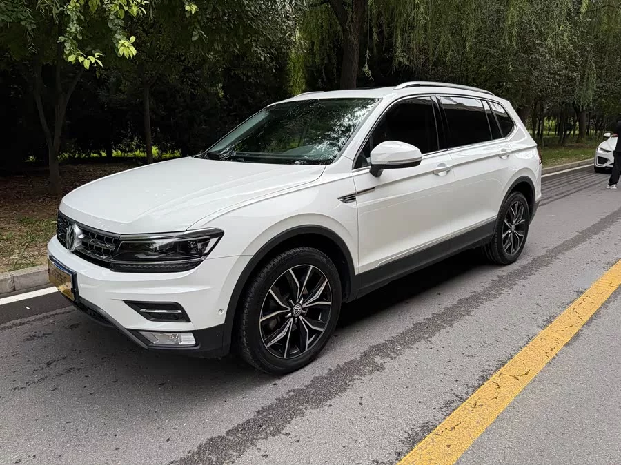 Volkswagen Tiguan L