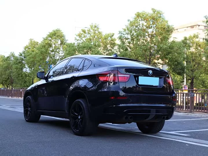 BMW X6 M