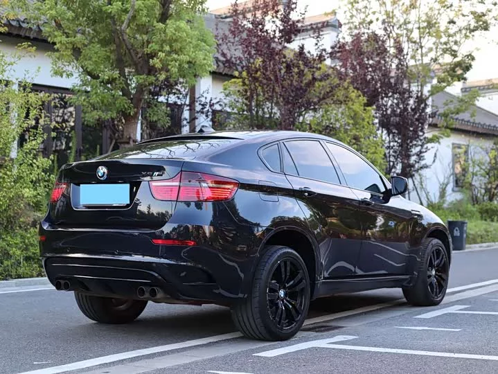 BMW X6 M