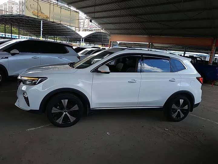Roewe RX5