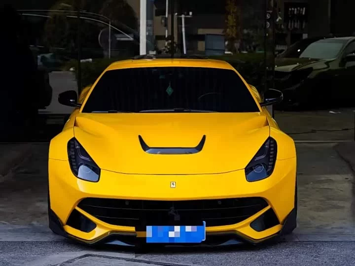 ferrari F12berlinetta