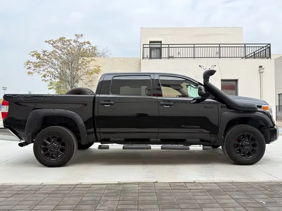 Toyota Tundra