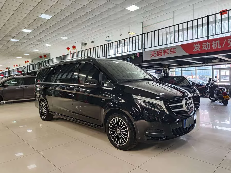 Mercedes Benz Class V