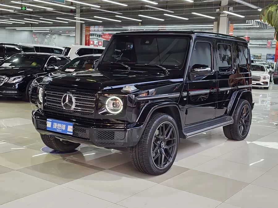Mercedes Benz G-rated