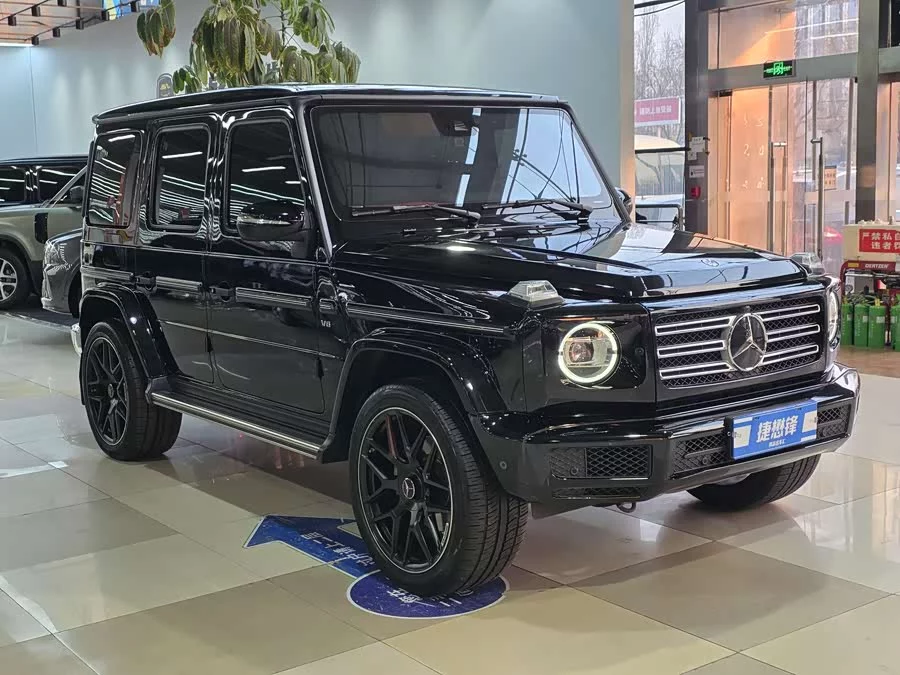 Mercedes Benz G-rated