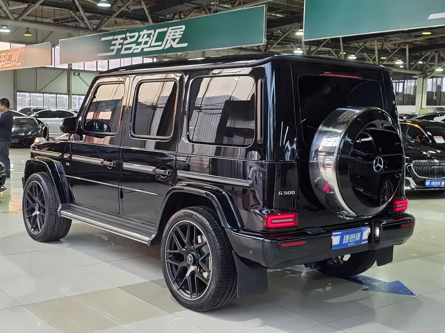 Mercedes Benz G-rated