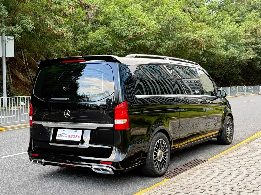 Mercedes Benz Vito