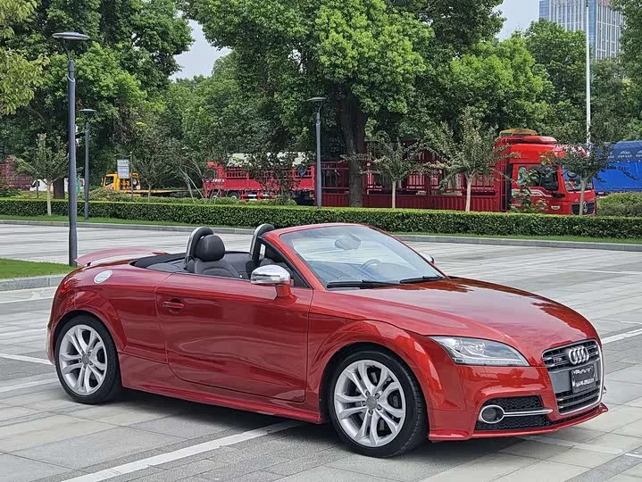 Audi TTS