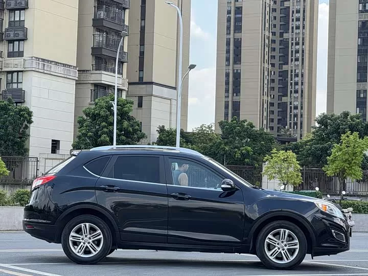 GAC Trumpchi GS5