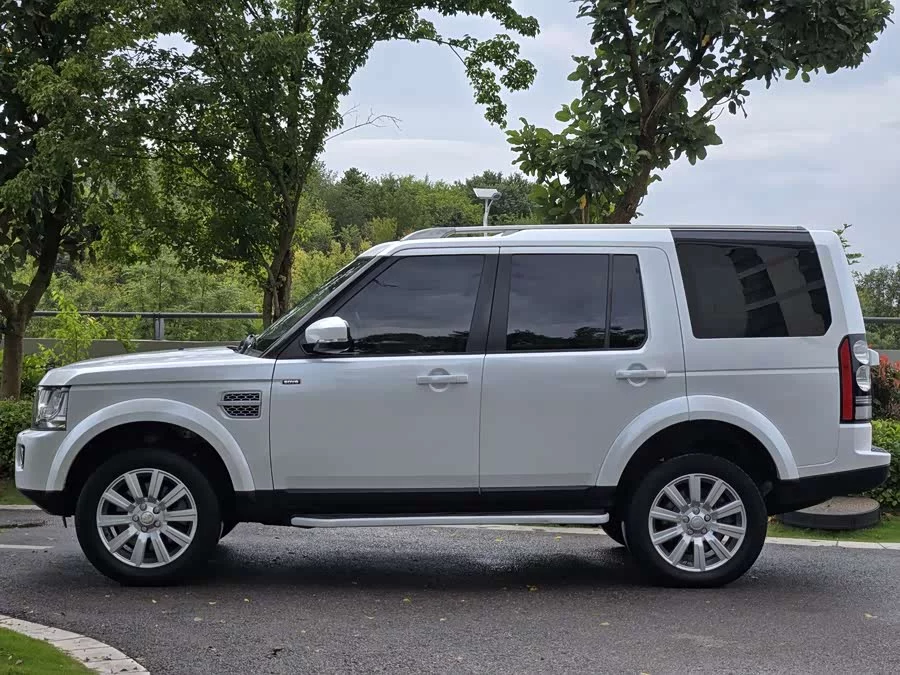 Land Rover finds