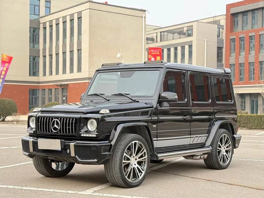 Mercedes Benz G-rated