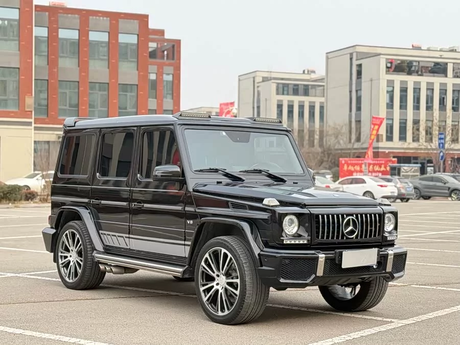 Mercedes Benz G-rated