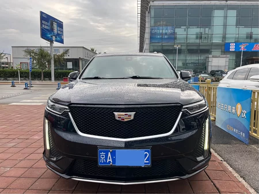 Cadillac XT6