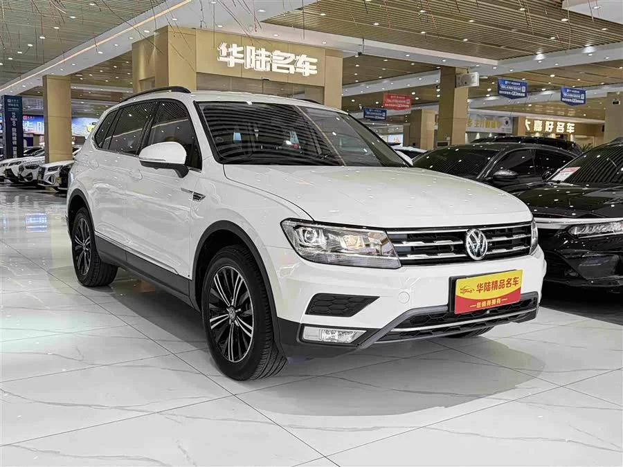 Volkswagen Tiguan L
