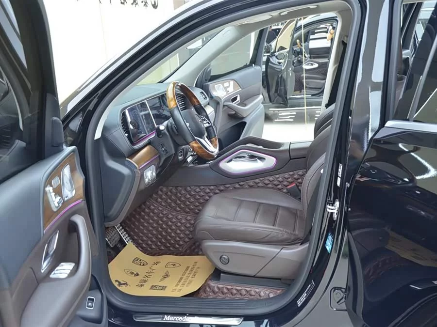 Mercedes Benz GLS