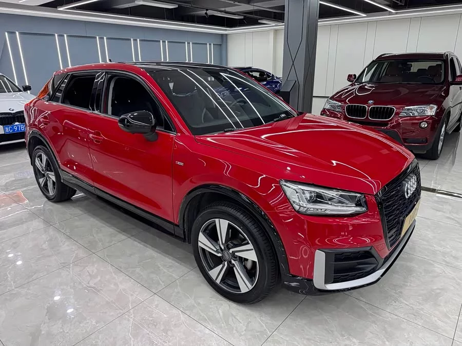 Audi Q2L
