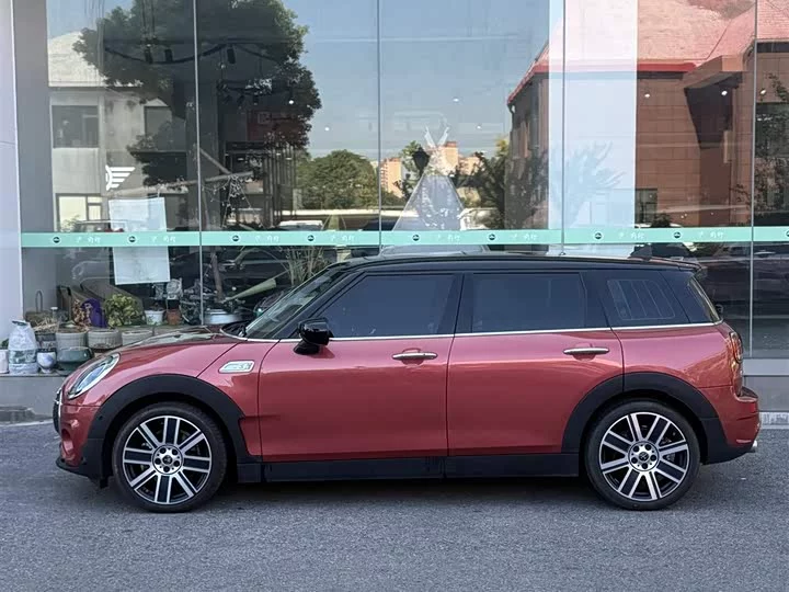 MINI CLUBMAN