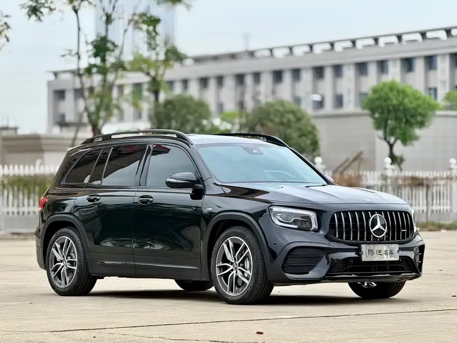 Mercedes Benz GLB AMG