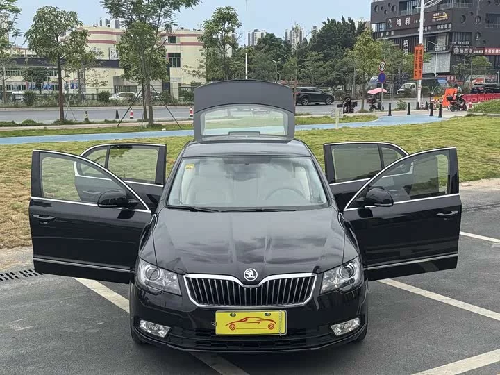 Skoda SuperB