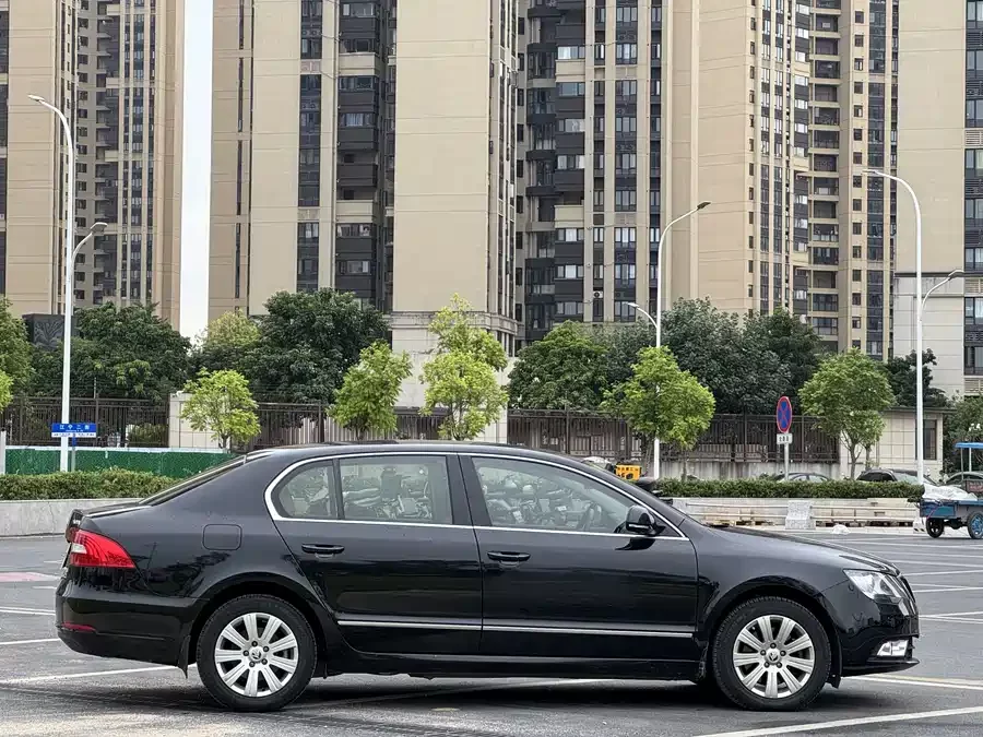 Skoda SuperB