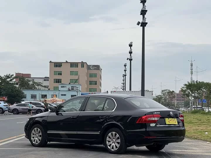 Skoda SuperB