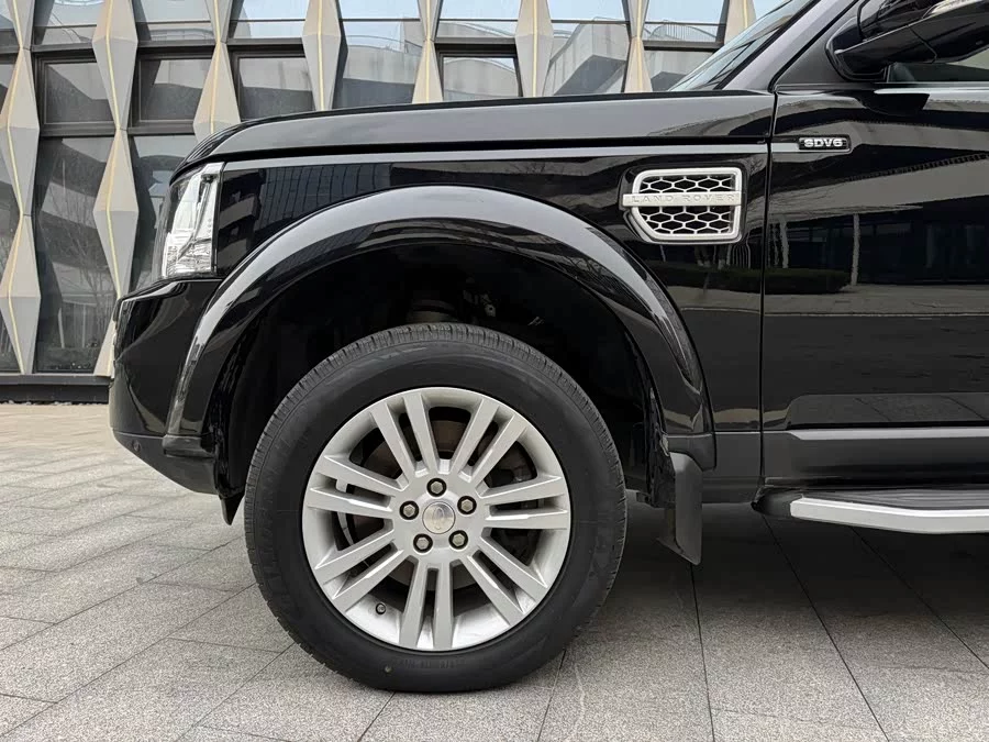 Land Rover finds