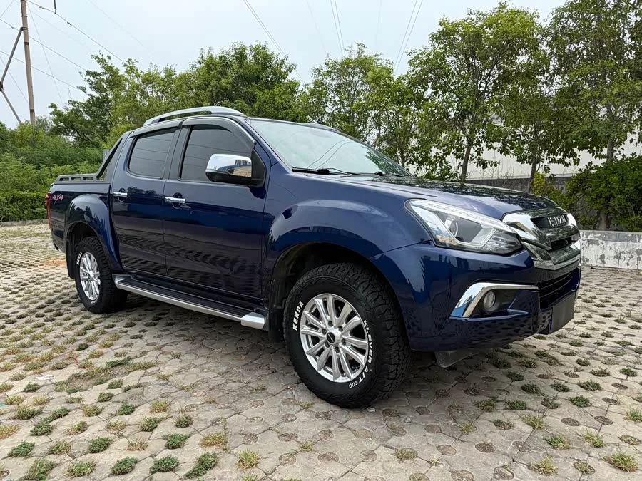 Isuzu D-MAX