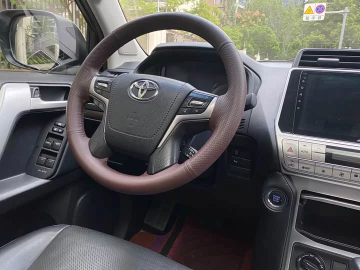Toyota prado