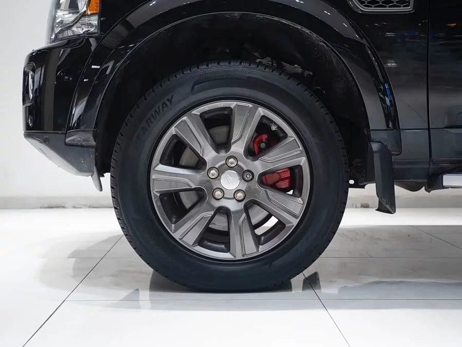 Land Rover finds