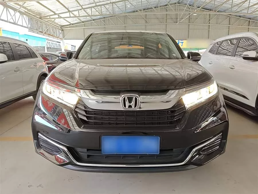 Honda Crown Road