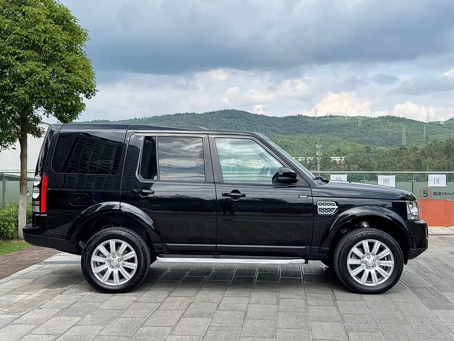 Land Rover finds